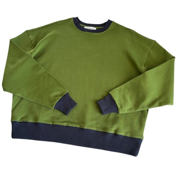 WeWoreWhat Colorblocked Oversized Fit Crewneck Sweatshirt Hunter Green/Navy XXS - Picture 1 of 8